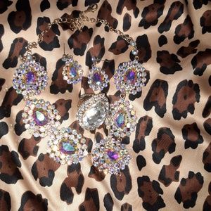 Necklace, earrings, ring